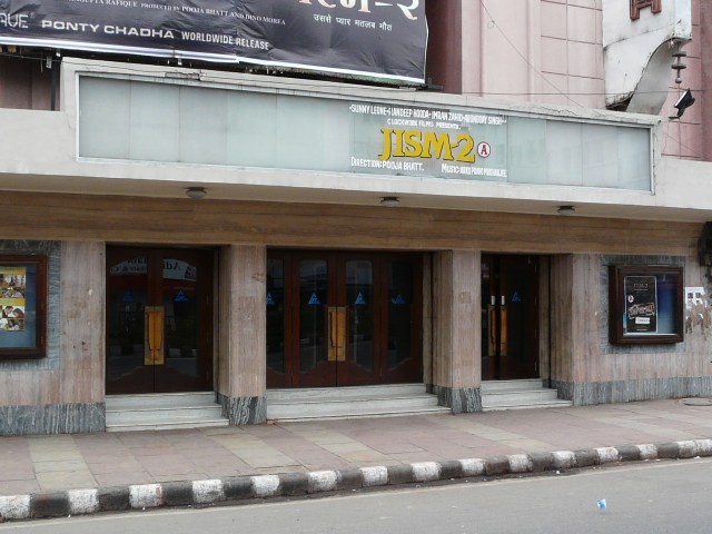 01 08 03 cinemas