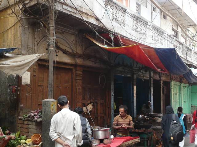 06 10 chitli qabr