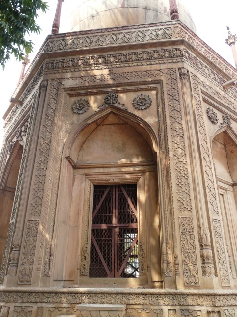 colonial agra 09 04