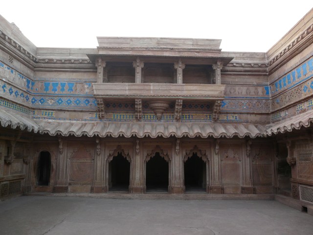03 01 man mandir