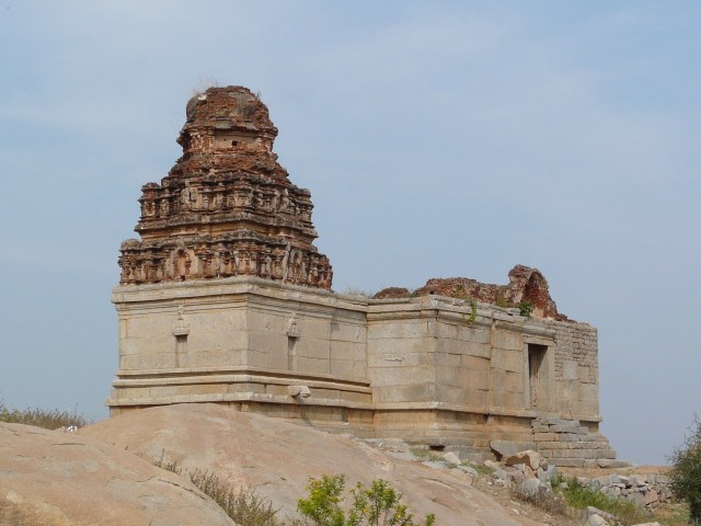 near queen bath 02 01