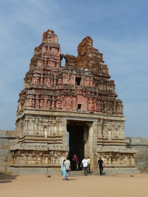 vitthala outside 01 04
